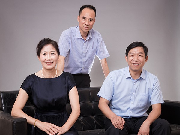 華東工控高層領(lǐng)導(dǎo)