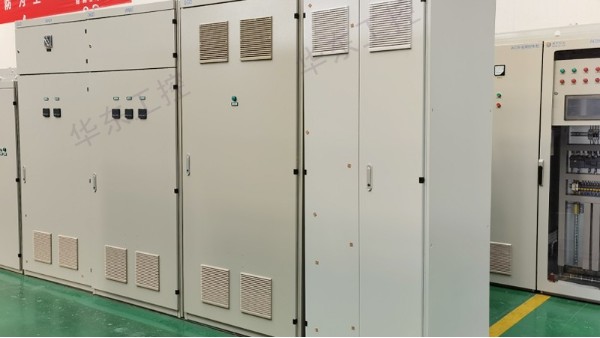 華東工控：專業<i style='color:red'>plc控制柜</i>定制專家