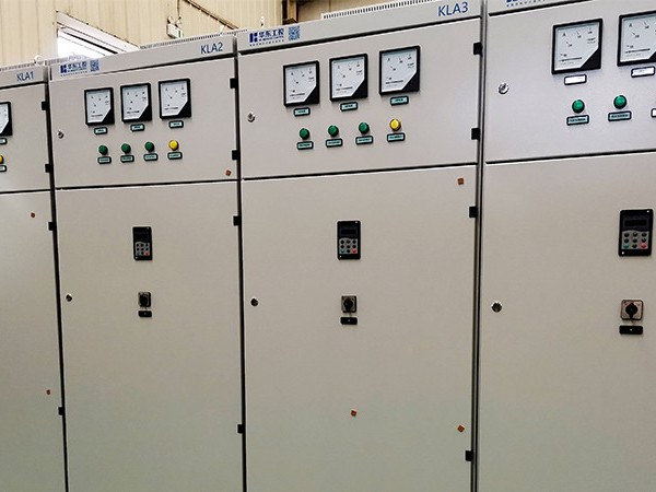 華東工控變頻控制柜具有哪些性能特點(diǎn)讓客戶選擇？